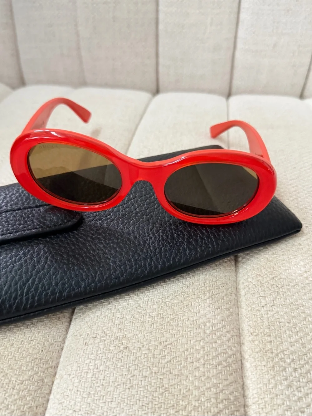 Gucci Sunglasses - red